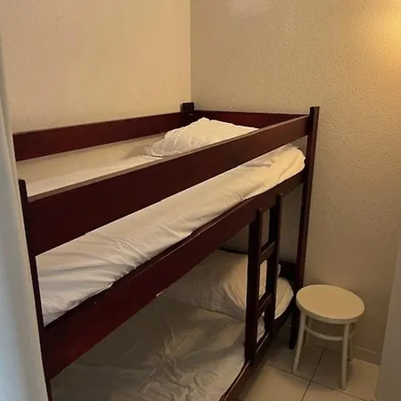 T2 - Proche Plage, Commerces Et Piscine Securisee - Fr-1-749-35 * 아그