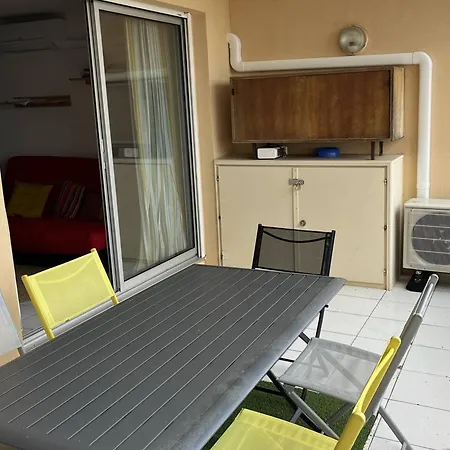 T2 - Proche Plage, Commerces Et Piscine Securisee - Fr-1-749-35